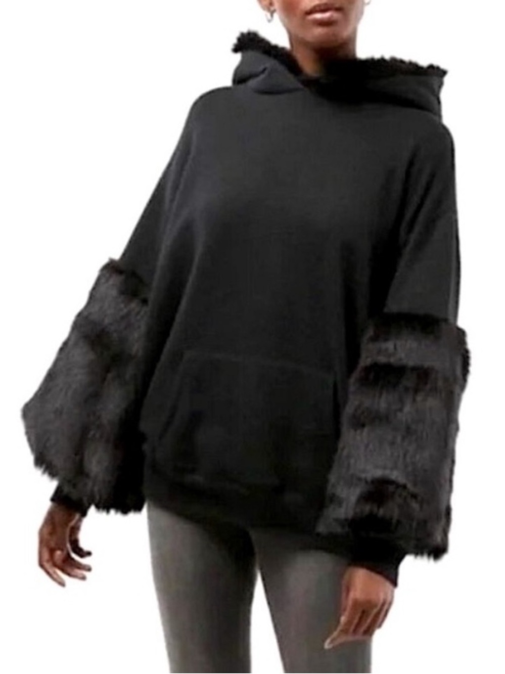 NWT • Oversized Fur Hoodie Sweatshirt (48)